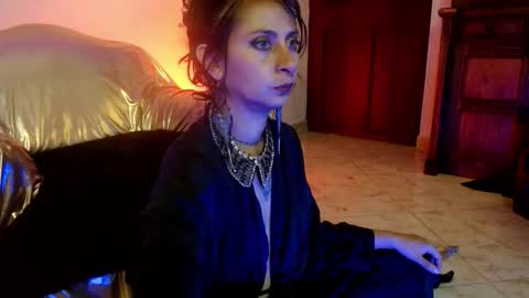 Snapshot of serena_xyz chatting on 26, 10, 2025 Serena Xyz online show from 26, 10, 2025