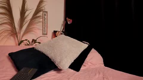 Snapshot of serenity_day chatting on 21, 10, 2025 Serenity online show from 21, 10, 2025