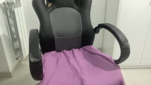 Snapshot of sergiolino941 chatting on 19, 11, 2025 euoph-oigres online show from 19, 11, 2025