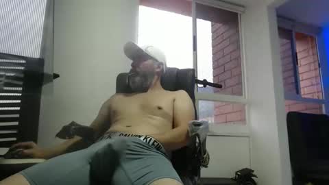 Snapshot of serioyhetero19 chatting on 20, 2, 2026 hetero serio discreto online show from 20, 2, 2026
