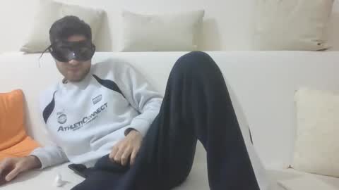 sero98313230 online show from 15, 4, 2026