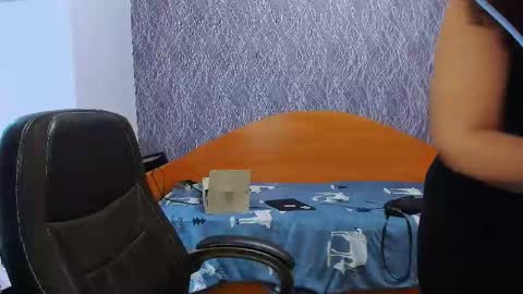 VIOLA online show from 3, 3, 2025