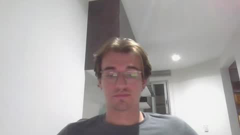 Snapshot of servandomier chatting on 27, 10, 2025 mier online show from 27, 10, 2025