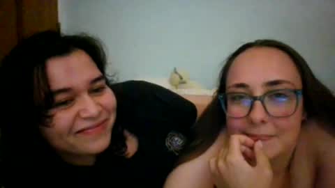sesbianlex69 online show from 2, 7, 2026