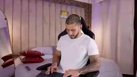 Snapshot of seth_vega_ chatting on 7, 1, 2025 HEY IM SETH online show from 7, 1, 2025
