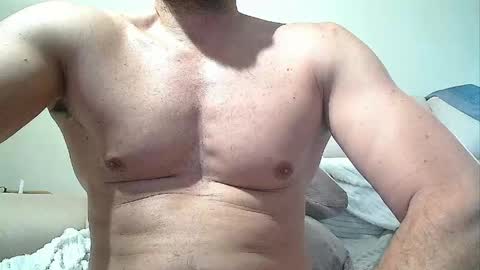 Snapshot of sex_machine_19 chatting on 18, 4, 2026 SEX MACHINE 19 online show from 18, 4, 2026