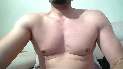 Snapshot of sex_machine_19 chatting on 21, 4, 2026 SEX MACHINE 19 online show from 21, 4, 2026