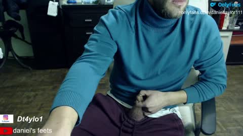 Snapshot of sexandsexy1999 chatting on 12, 1, 2025 Daniel Taylor online show from 12, 1, 2025