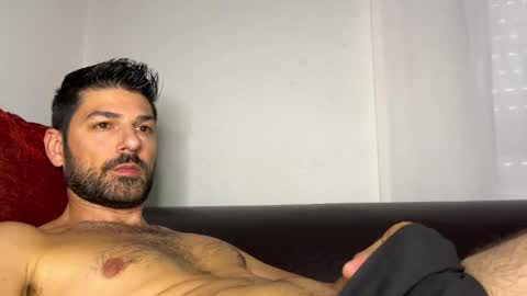 Snapshot of sexfriendch chatting on 4, 10, 2025 Lucenzo online show from 4, 10, 2025