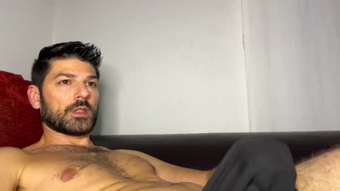 Snapshot of sexfriendch chatting on 7, 10, 2025 Lucenzo online show from 7, 10, 2025