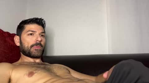 Snapshot of sexfriendch chatting on 24, 10, 2025 Lucenzo online show from 24, 10, 2025