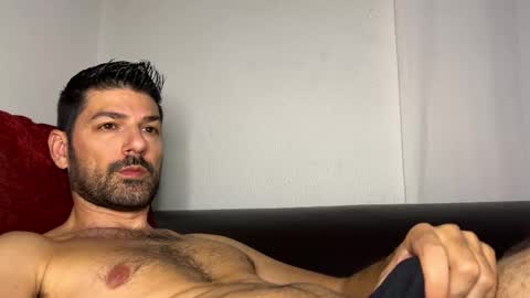 Snapshot of sexfriendch chatting on 21, 11, 2025 Lucenzo online show from 21, 11, 2025