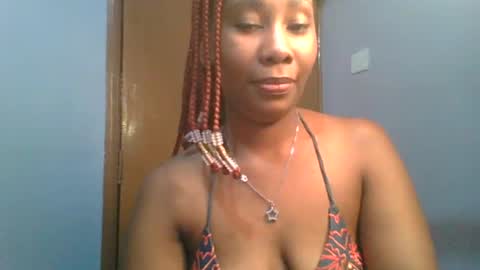 Snapshot of sexie_curvie chatting on 17, 2, 2025 Maggie online show from 17, 2, 2025