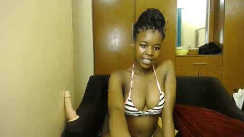 Snapshot of sexie_desire chatting on 16, 2, 2026 Mari online show from 16, 2, 2026