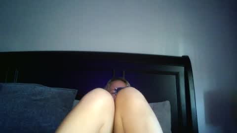 Snapshot of sexiirose22 chatting on 23, 7, 2026 Rose online show from 23, 7, 2026