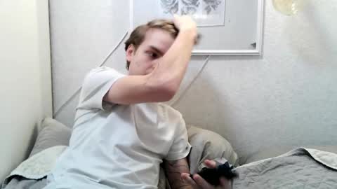 Jennis and OliverPvt is open online show from 27, 4, 2026