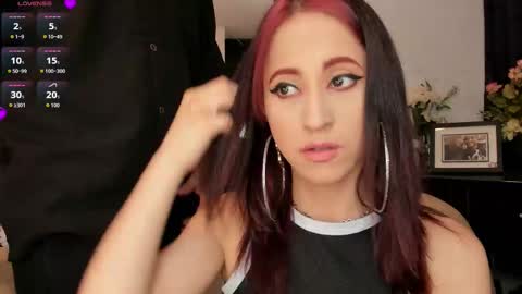 Snapshot of sextape_couple chatting on 15, 10, 2025 Ask me online show from 15, 10, 2025