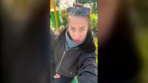 sextilyon online show from 19, 12, 2025