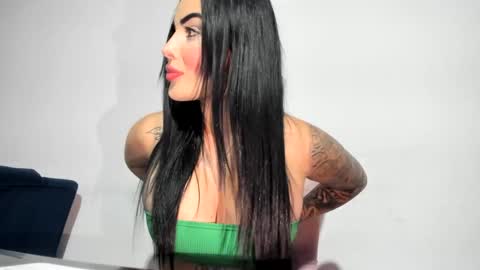 Snapshot of sexual_addiction chatting on 21, 10, 2025 SARA online show from 21, 10, 2025