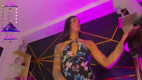 Snapshot of sexwildlatin chatting on 12, 9, 2025 Tifanny Benitez online show from 12, 9, 2025