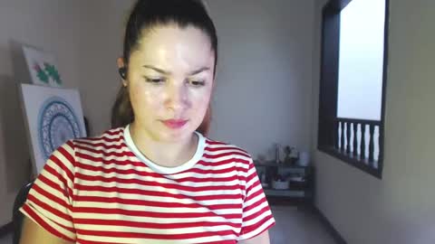 Snapshot of sexwwoman chatting on 11, 1, 2025 CHIARA online show from 11, 1, 2025