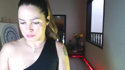 Snapshot of sexwwoman chatting on 7, 3, 2025 CHIARA online show from 7, 3, 2025