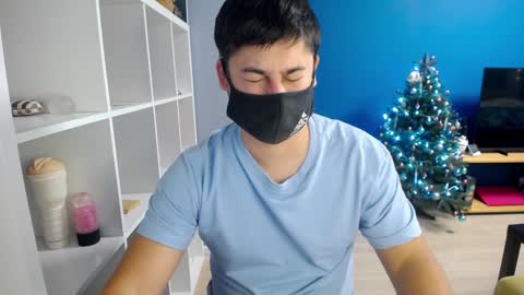 Snapshot of sexxxdickbig chatting on 30, 12, 2024 Tommy online show from 30, 12, 2024