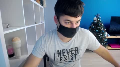 Snapshot of sexxxdickbig chatting on 6, 1, 2025 Tommy online show from 6, 1, 2025
