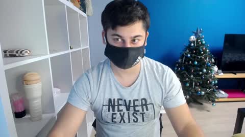 Snapshot of sexxxdickbig chatting on 9, 1, 2025 Tommy online show from 9, 1, 2025