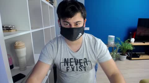Snapshot of sexxxdickbig chatting on 3, 2, 2025 Tommy online show from 3, 2, 2025