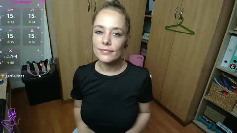 sexxxycrystali online show from 14, 11, 2025