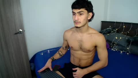 Snapshot of sexxxyjuan99 chatting on 19, 4, 2026 JUAN online show from 19, 4, 2026