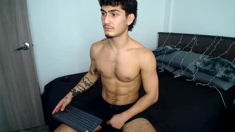 Snapshot of sexxxyjuan99 chatting on 7, 5, 2026 JUAN online show from 7, 5, 2026