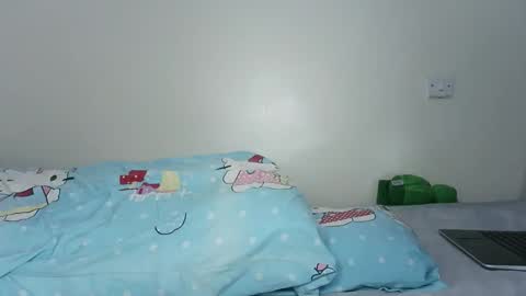 kisses online show from 14, 4, 2026