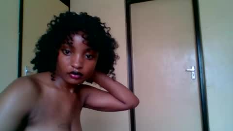 sexxy_daisyy online show from 24, 3, 2026