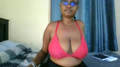 Snapshot of sexxy_mish chatting on 6, 7, 2026 sexxy_mish online show from 6, 7, 2026