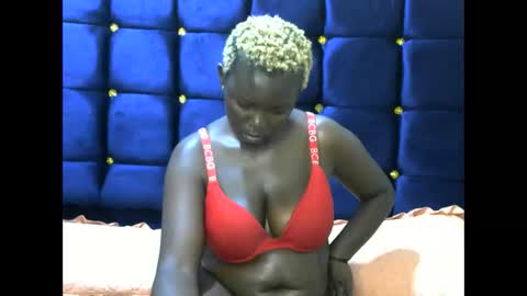 Snapshot of sexxy_triza chatting on 27, 5, 2026 triza online show from 27, 5, 2026
