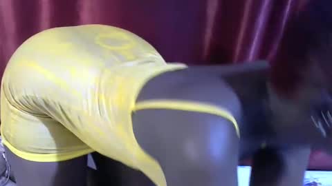 Snapshot of sexxy_veee chatting on 15, 9, 2025 sexxy_veee online show from 15, 9, 2025