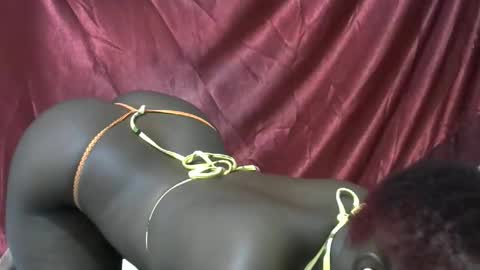 Snapshot of sexxy_veee chatting on 9, 10, 2025 sexxy_veee online show from 9, 10, 2025