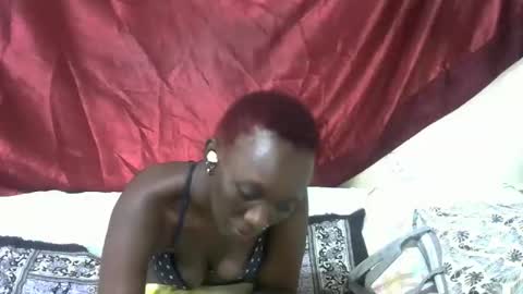 Snapshot of sexxy_veee chatting on 16, 10, 2025 sexxy_veee online show from 16, 10, 2025