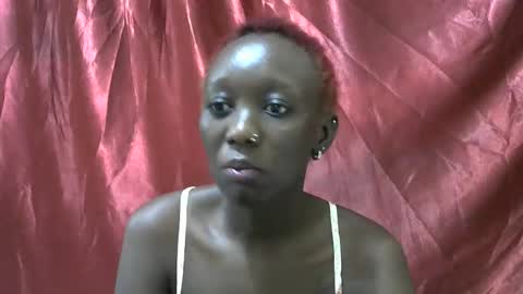 Snapshot of sexxy_veee chatting on 5, 11, 2025 sexxy_veee online show from 5, 11, 2025