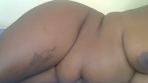 Snapshot of sexxydripy chatting on 23, 2, 2026 sly online show from 23, 2, 2026