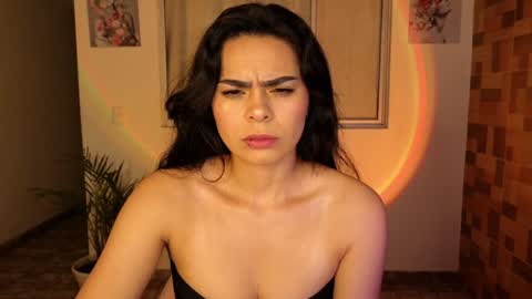  Angie   online show from 14, 1, 2025