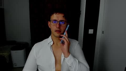 Sexxymuscles4U online show from 14, 11, 2025