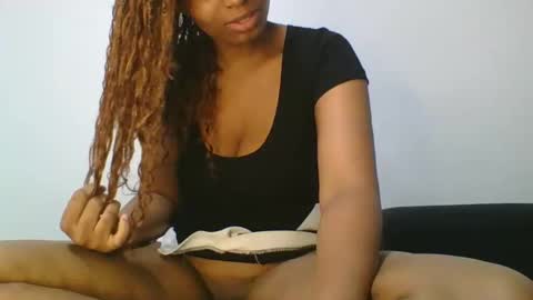Snapshot of sexy__rhian chatting on 5, 1, 2025 sexy rhian online show from 5, 1, 2025