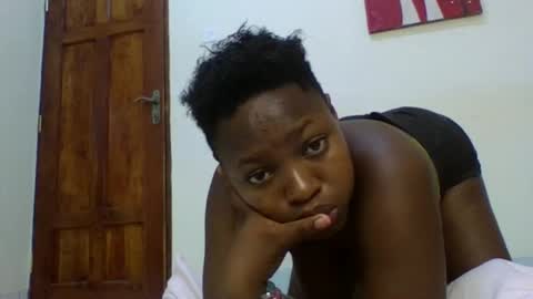 Snapshot of sexy_apple2 chatting on 11, 10, 2025 sexy_apple2 online show from 11, 10, 2025