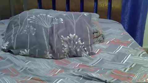 squirt lola online show from 18, 1, 2026