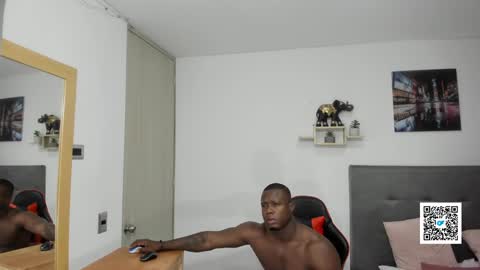 Snapshot of sexy_blackman chatting on 6, 2, 2025 sexy blackman online show from 6, 2, 2025