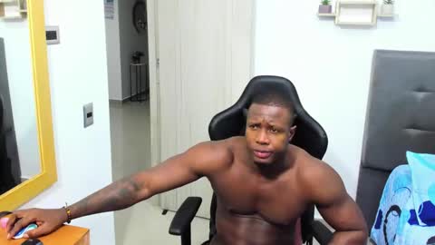 Snapshot of sexy_blackman chatting on 6, 3, 2025 sexy blackman online show from 6, 3, 2025