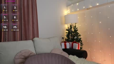 Snapshot of sexy_blonde_doll chatting on 22, 12, 2024 Lina online show from 22, 12, 2024